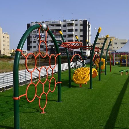 Alora Apartments Larnaka Exterior foto