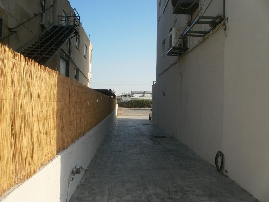 Alora Apartments Larnaka Exterior foto