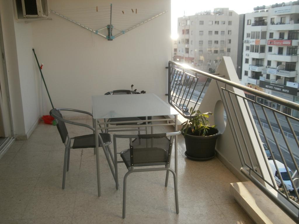 Alora Apartments Larnaka Exterior foto
