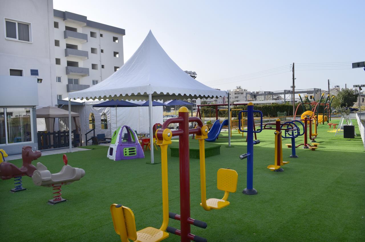 Alora Apartments Larnaka Exterior foto